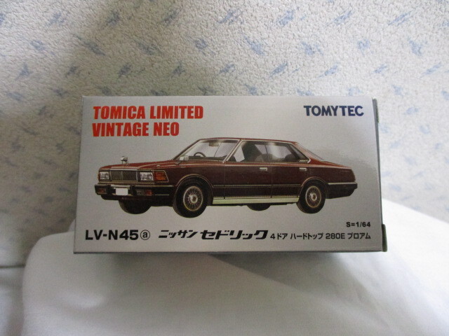 トミカリミテッドヴィンテージ セドリック 4ドア LV-N45a - メルカリ
