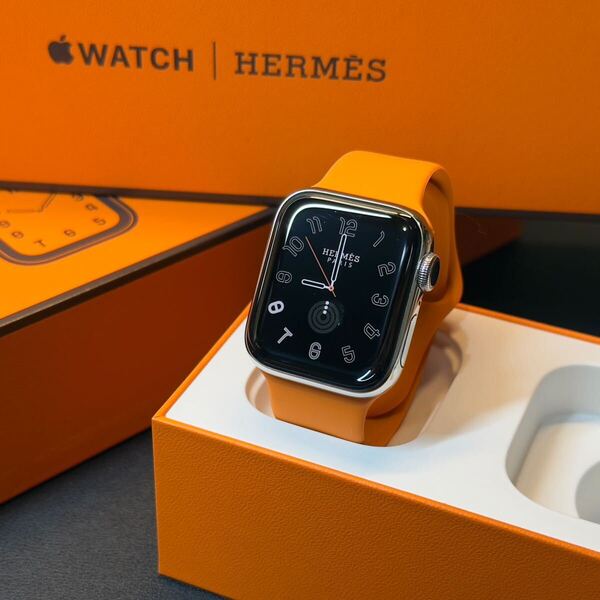 ☆即決 Apple watch シリーズ5 アップルウォッチ HERMES Series5 40mm ステンレス GPS+Cellular 886