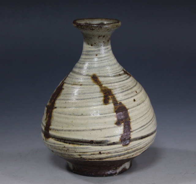 秀作】中川自然坊 刷毛目唐津 徳利 共箱 - 工芸品 秀作】中川自然坊 刷毛目唐津 徳利 共箱 - 工芸品