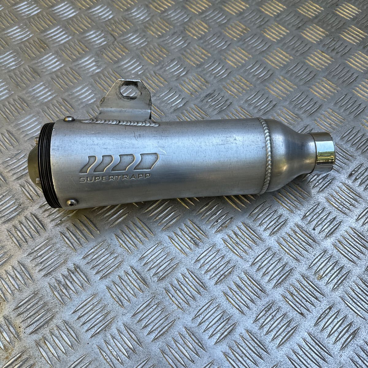 売約済み】モンキー用の社外マフラーが入荷しました。 | バイクパーツのジャンクボックス