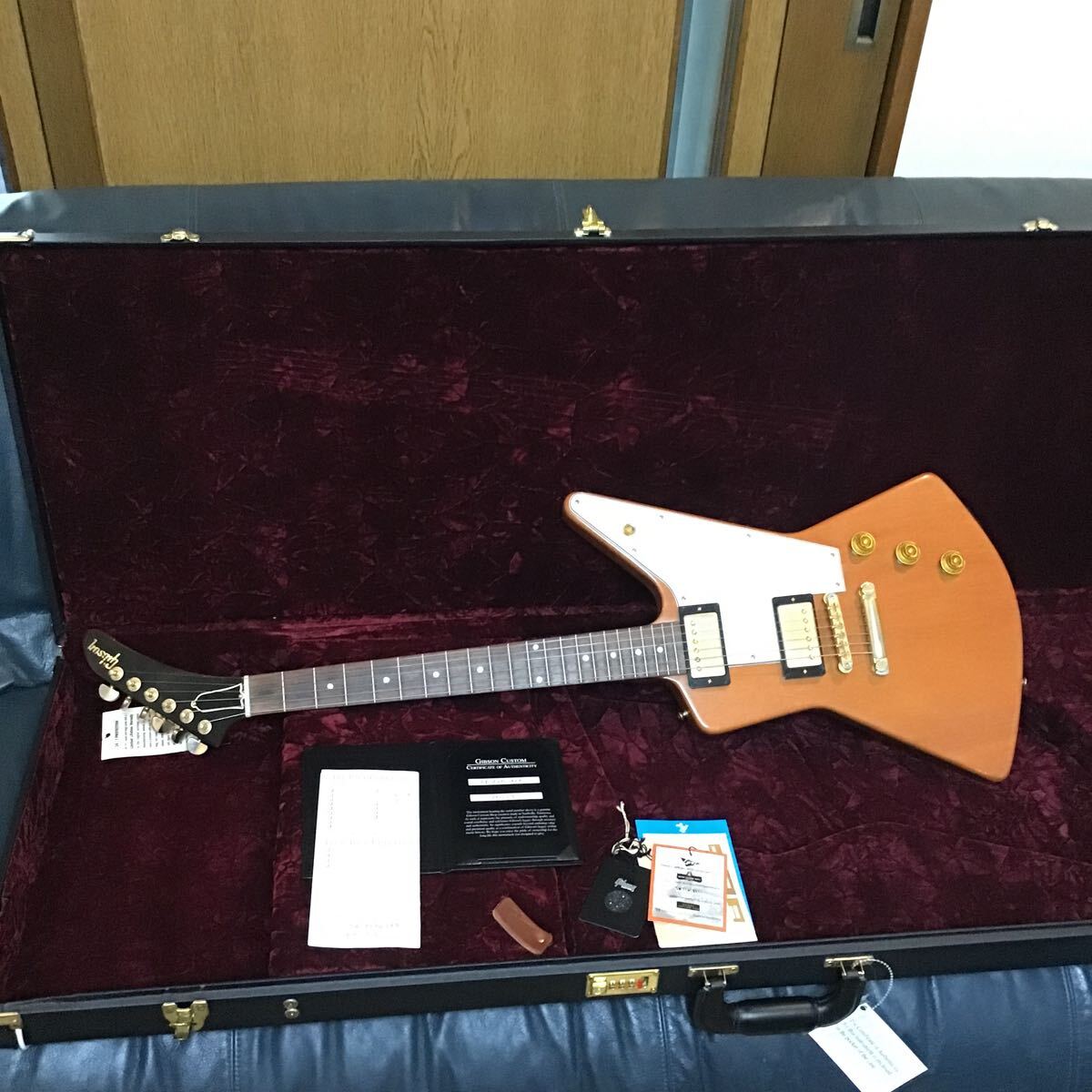 Yahoo!オークション -「gibson explorer」(ギター) (楽器、器材 Yahoo!オークション -「gibson explorer」(ギター) (楽器、器材