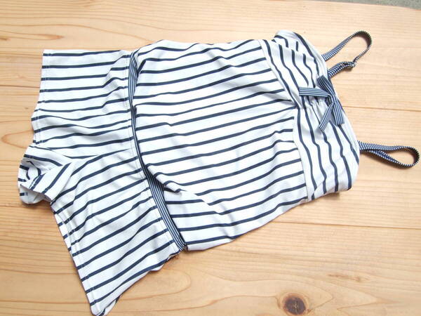 *美品!キッズ女の子TOPVALUホワイトワンピース水着150センチ*