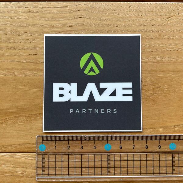 ★即決 BLAZE PARTNERS ステッカー ★ シール デカール アウトドア キャンプ ブレイズ パートナーズ テクノロジー