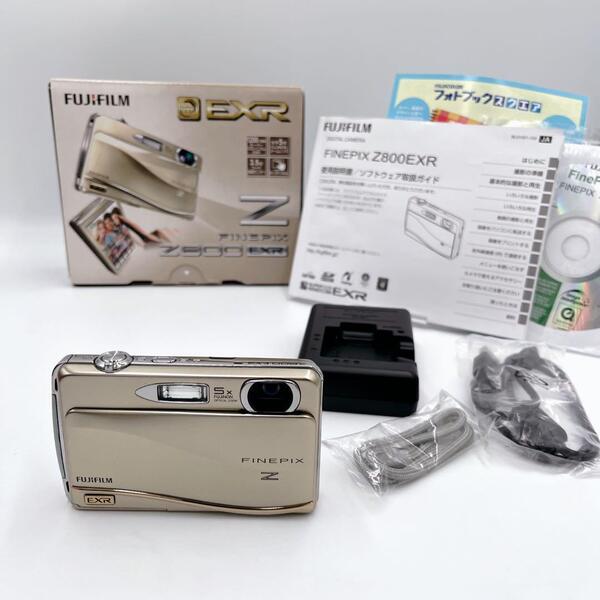 【極美品】FUJIFILM 富士フイルム Fine Pix ファインピクス Z800EXR タッチパネル コンデジ コンパクトデジタルカメラ 初心者オススメ