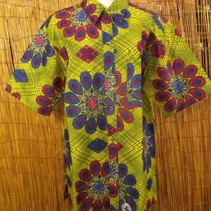 ⑧新品*男女兼用*コットン素材*アフリカンプリント*半袖*シャツ*M