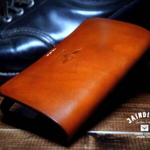 iPhone13ケース 手縫い サドルレザー 横開きシンプルビンテージ染めキャメル (iPhone13pro・mini仕様での製作も可)