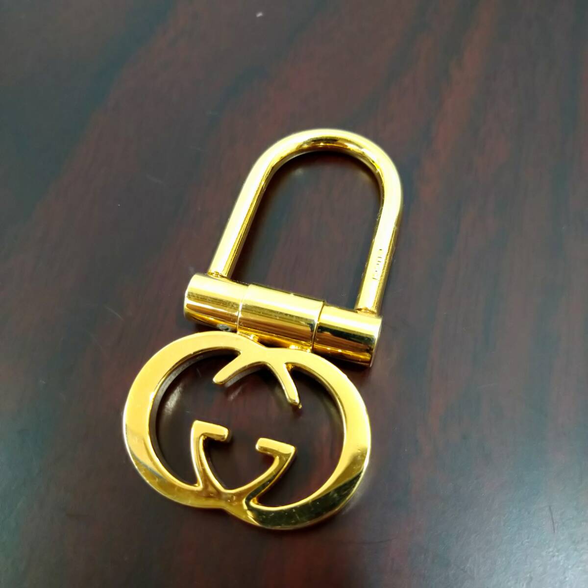 Yahoo!オークション -「gucci)オールドグッチ」(キーホルダー Yahoo!オークション -「gucci)オールドグッチ」(キーホルダー