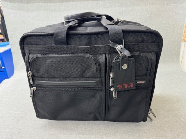 Yahoo!オークション -「tumiビジネスバッグ中古」(トゥミ) (と Yahoo!オークション -「tumiビジネスバッグ中古」(トゥミ) (と
