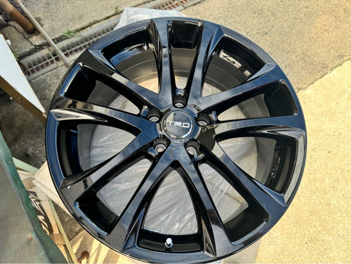 希少品 美品】トヨタ 純正オプション TRD TF5 19in 8J +40