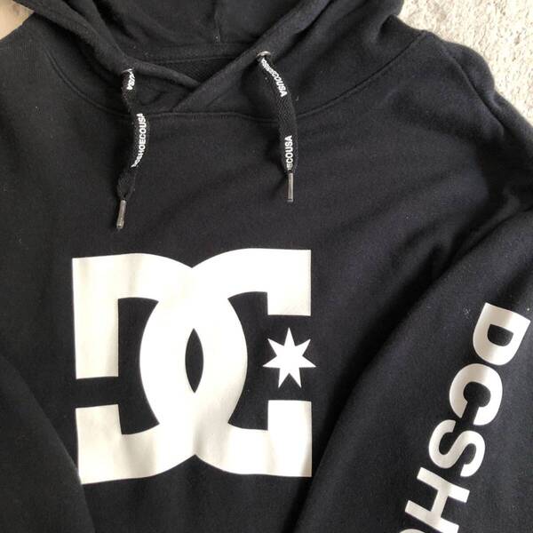 パーカー ブラック 黒 フーディ フード フード付き DCSHOECOUSA Lサイズ レディース ★