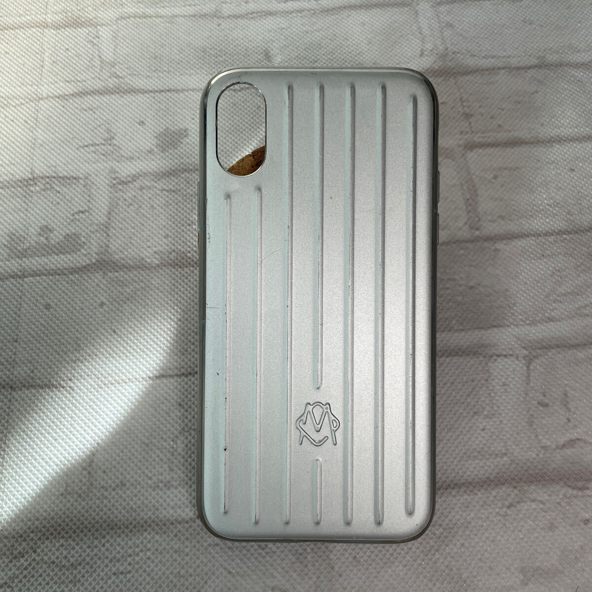 Yahoo!オークション -「rimowaリモワ」(iPhone用ケース Yahoo!オークション -「rimowaリモワ」(iPhone用ケース