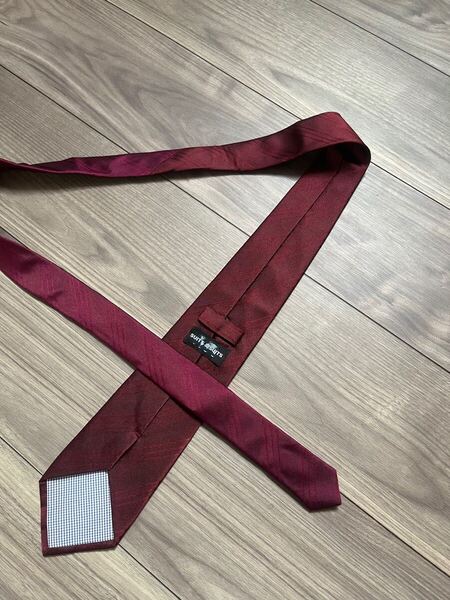 美品 suits&suits スーツアンドスーツ オンリー ネクタイ ワイン ストライプ シャドー シンプル 百貨店