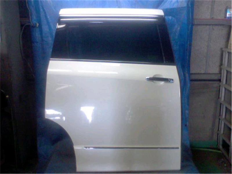 日産 純正 エルグランド 《 TNE52 》 右リアドア H210M-1JAAB P10800-24004950
