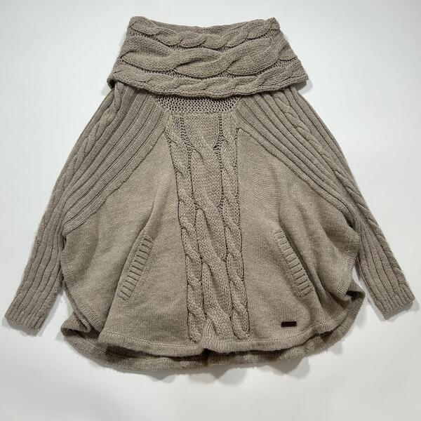 バーバリー ブルーレーベル ケーブル ニット ポンチョ オーバーサイズ ロゴ BURBERRY BLUE LABEL セーター ワイド ビッグシルエット