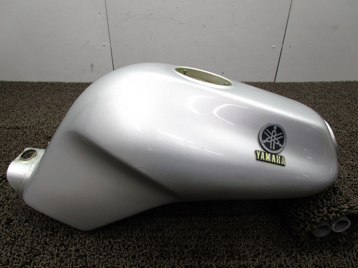 YAMAHA SRX 400/600 3VN/3SX 燃料タンク 中古美品(Yahoo YAMAHA SRX 400/600 3VN/3SX 燃料タンク 中古美品(Yahoo