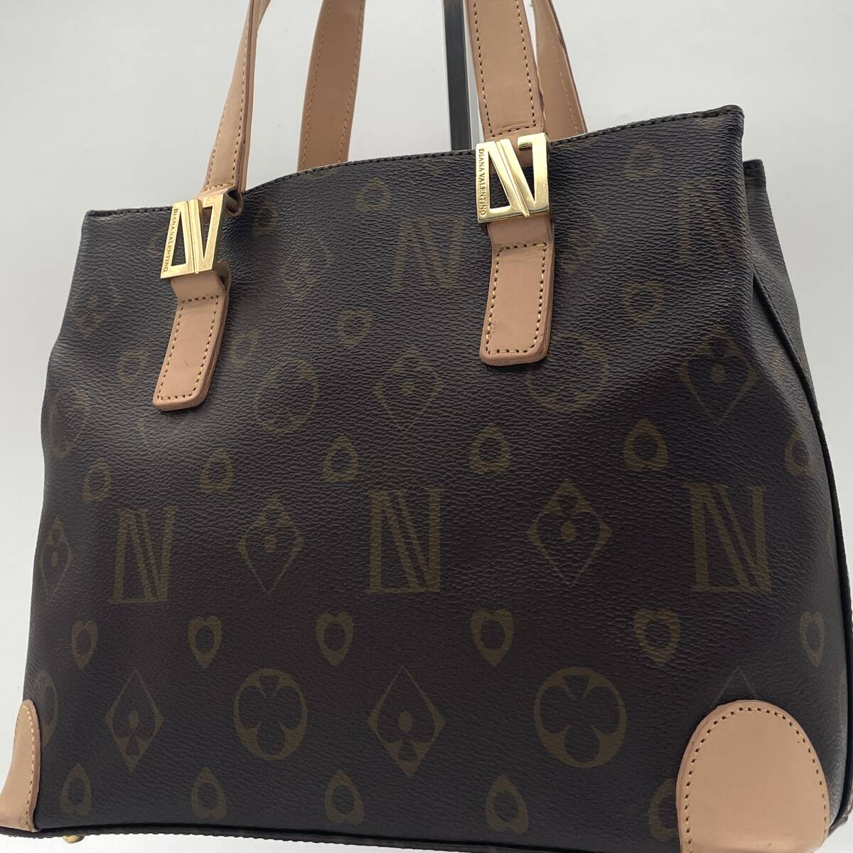 Yahoo!オークション -「diana valentino バッグ」の落札相場 Yahoo!オークション -「diana valentino バッグ」の落札相場