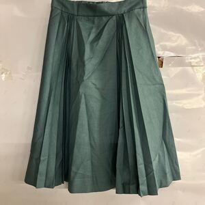 STRAWBE R R Y-FI E L D Sのタック入りスカート 2サイズ