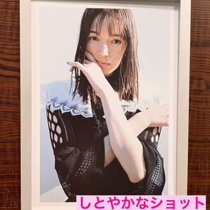 額装品★佐藤栞里⑥★貴重なグラビア!洗練されたショットでこちらが癒される★PINKY★non-no★MORE★有吉の壁★当時印刷物★A4サイズ額入
