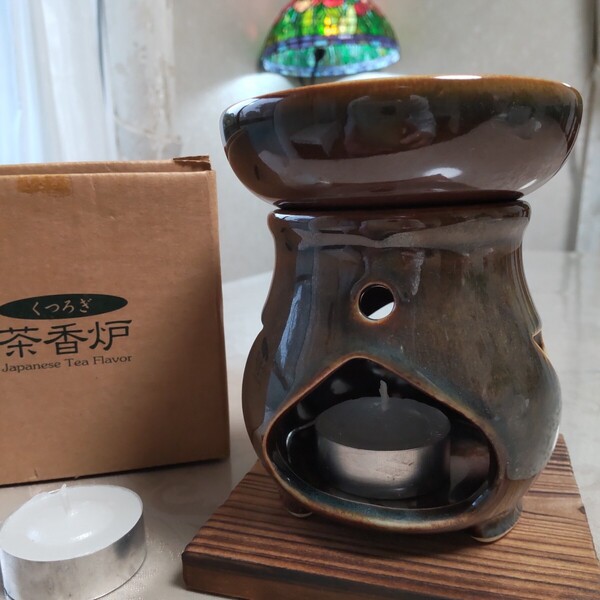 香炉 陶器製 茶香炉 Japanese Ter Flavor お茶の香り 上皿に茶葉を下からロウソク 高さ敷板込み約12cm ロウソク2個付 未使用保管品