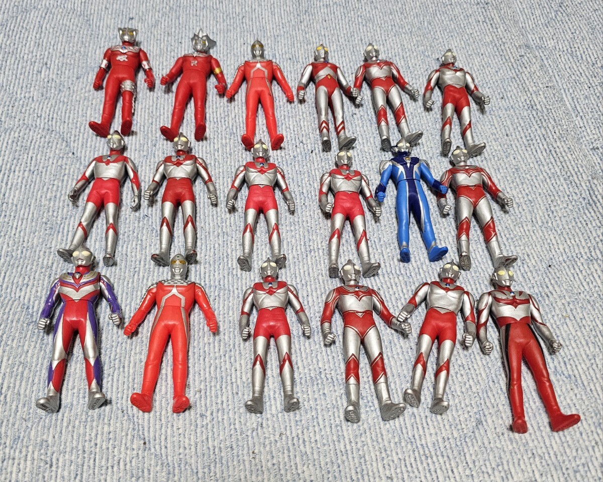 食玩「ソフビヒーローウルトラマン対決セット 熱血戦士