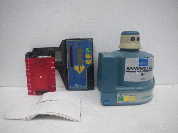 シンワ スピニングレーザー H-1 スレ.ヤケ.汚れ.傷等有る普通中古品です 自動整準後(回転.レーザー発信.受光器反応)確認 未校正品です