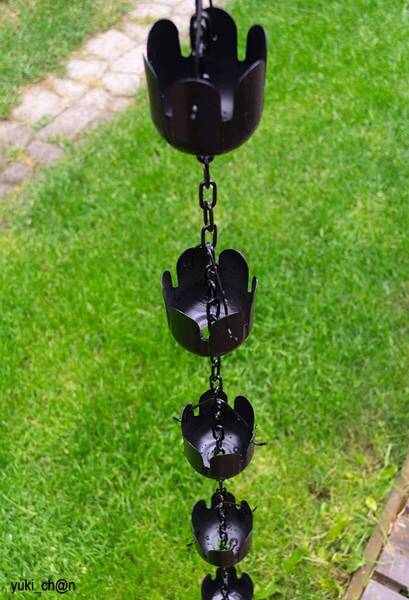 レインチェーン チューリップの桶 12個 ブラック 260cm 雨どい部品 雨樋 インストール簡単 アースくぎ ブラケットとフックを含む