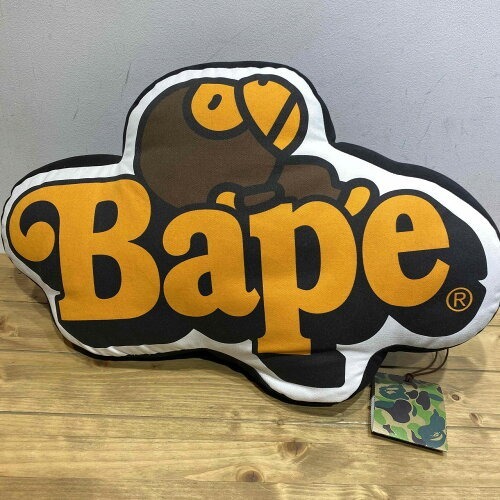 APE HEAD CUSHION | bape.com