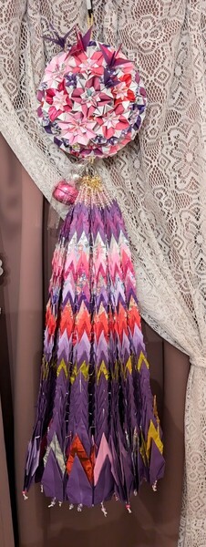 紫系♪くす玉★千羽鶴★千羽鶴はカニカンフックで着脱可~御鈴が4つ揺れて〜/ホイル綺麗★商売繁盛★願成就★縁起担ぎ★幸福★プレゼント♪