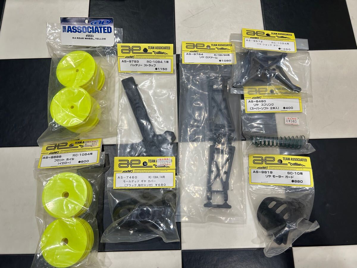 TEAM ASSOCIATED アソシエイテッド RC10B4.2 補修パーツ・タイヤ・ボディ多数付属 B4.2  2WD1/10電動バギーの落札情報詳細 - Yahoo!オークション落札価格検索 オークフリー