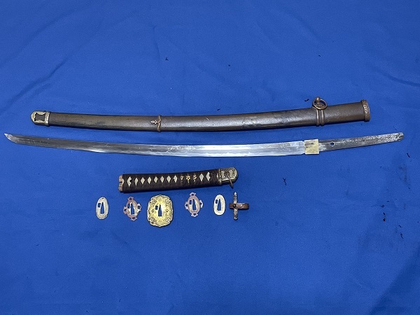 Yahoo!オークション -「九八式軍刀」(刀、太刀) (日本刀、刀剣 Yahoo!オークション -「九八式軍刀」(刀、太刀) (日本刀、刀剣
