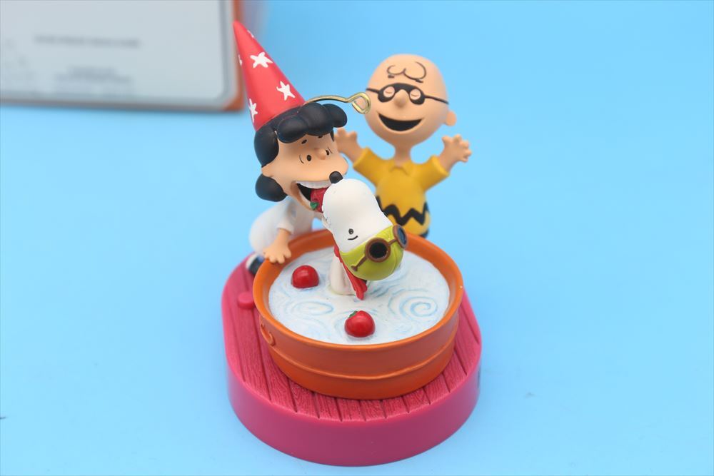 Hallmark Halloween Ornament/Peanuts/Bobbing for Apples/チャーリー ルーシーフライングエース オーナメント/183155222