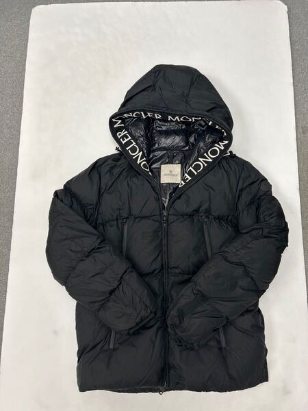 美品 モンクレール MONTCLA モンクラー ダウン サイズ4
