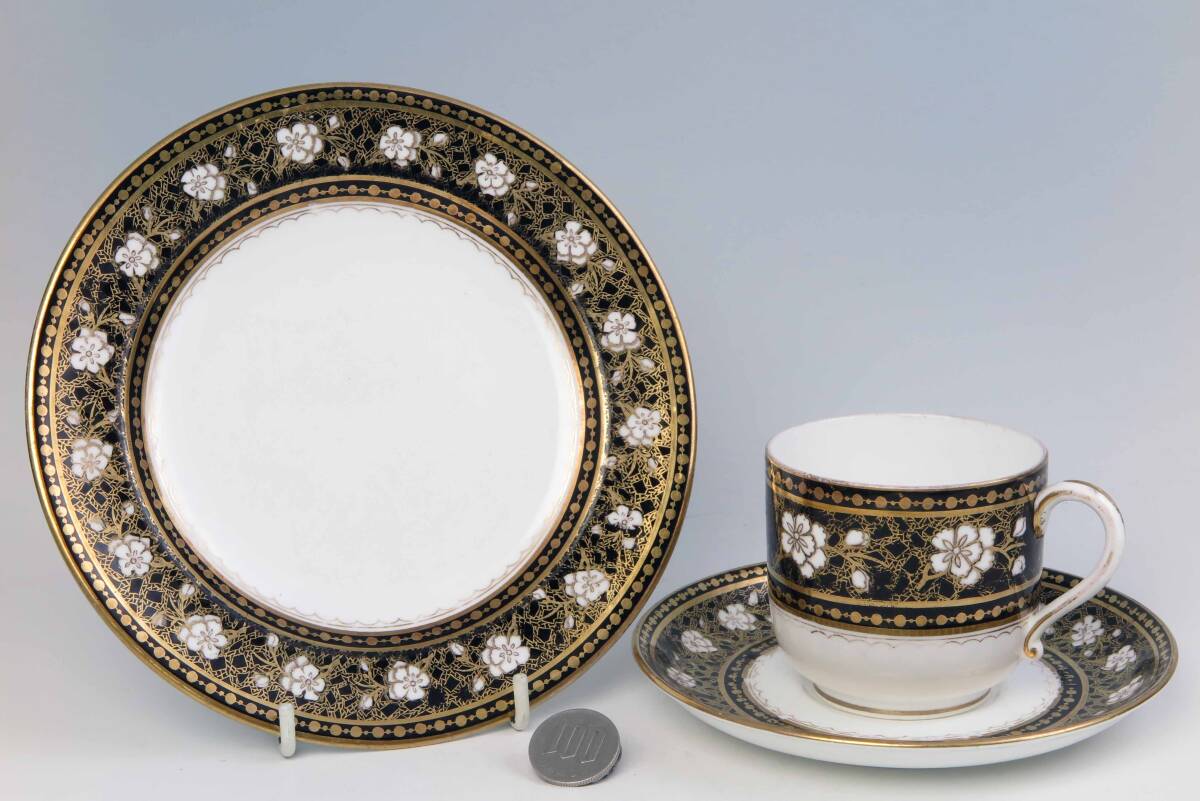 ウェジウッド = 豪華金彩 Old-Cup&Saucer&Plate = Y1349 = (1級品) 大変に古い骨董品です。貴重品。