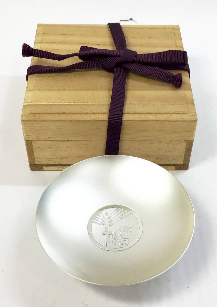 銀杯 純銀製 山崎謹製 鎚目打酒器 ぐい呑 五客揃 総重量 80g 銀杯 純銀製 山崎謹製 鎚目打酒器 ぐい呑 五客揃 総重量 80g