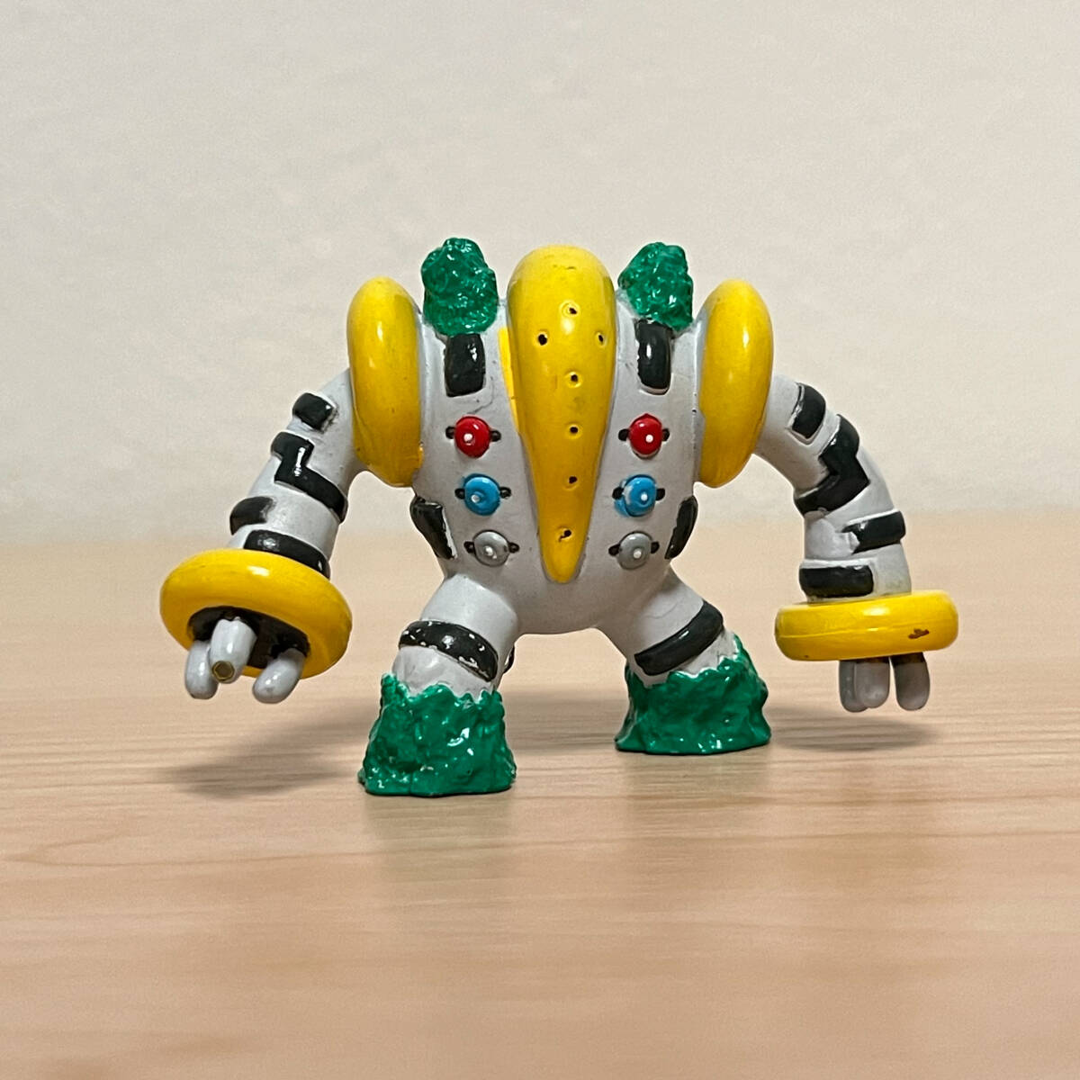 ポケモン モンコレ レジギガス 廃盤 フィギュア 2003年 希少品