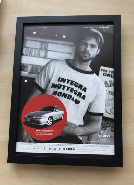kj ★額装品★2 ブラッドピット ホンダ インテグラ 貴重広告 写真 A4額入 ポスター風デザイン 自動車 車 映画 外タレ
