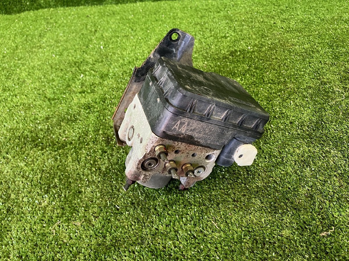 S管理76589 H16 ジムニー JB23W ターボ XC】★ 5型 ABS アクチュエーター 56100-76J0 ADVICS 133800-0250★正常品