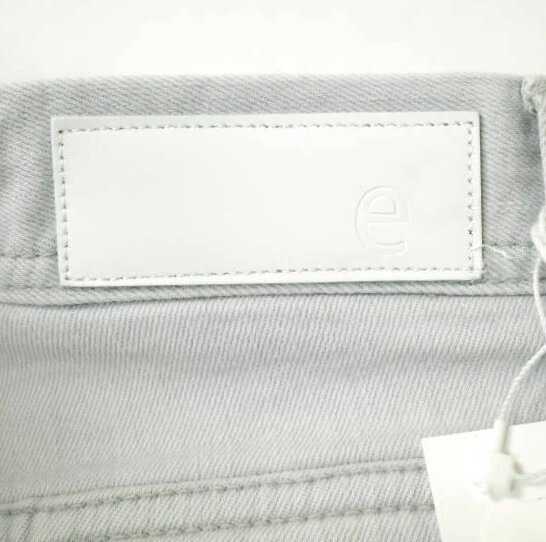 新品 e JEANS イージーンズ TAPERED 岡山児島 クラッシュ加工 テーパードデニムパンツ e-L805-065 27 Azure Gray 定価36,300円 g17334 新品 e JEANS イージーンズ TAPERED 岡山児島 クラッシュ加工 テーパードデニムパンツ e-L805-065 27 Azure Gray 定価36,300円 g17334