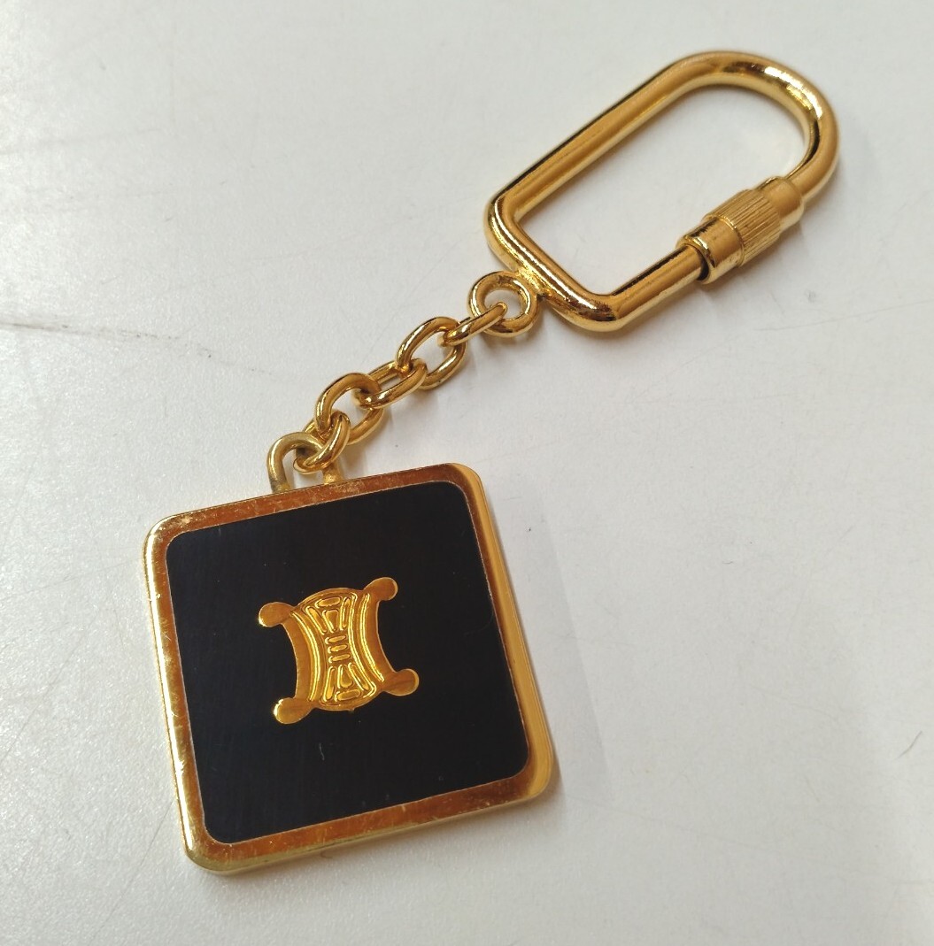 Yahoo!オークション -「チャームキーホルダー」(セリーヌ) (せ Yahoo!オークション -「チャームキーホルダー」(セリーヌ) (せ