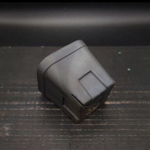 I79SK CELECT オリジナル SLIT POT XS 炭化焼成 陶器スリット鉢 豆鉢 アガべ 子株 作家鉢 陶器鉢 実生 2号鉢 豆盆栽