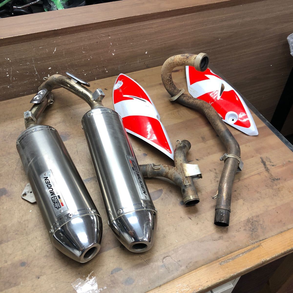 Yahoo!オークション -「crf250l マフラー 無限」の落札相場