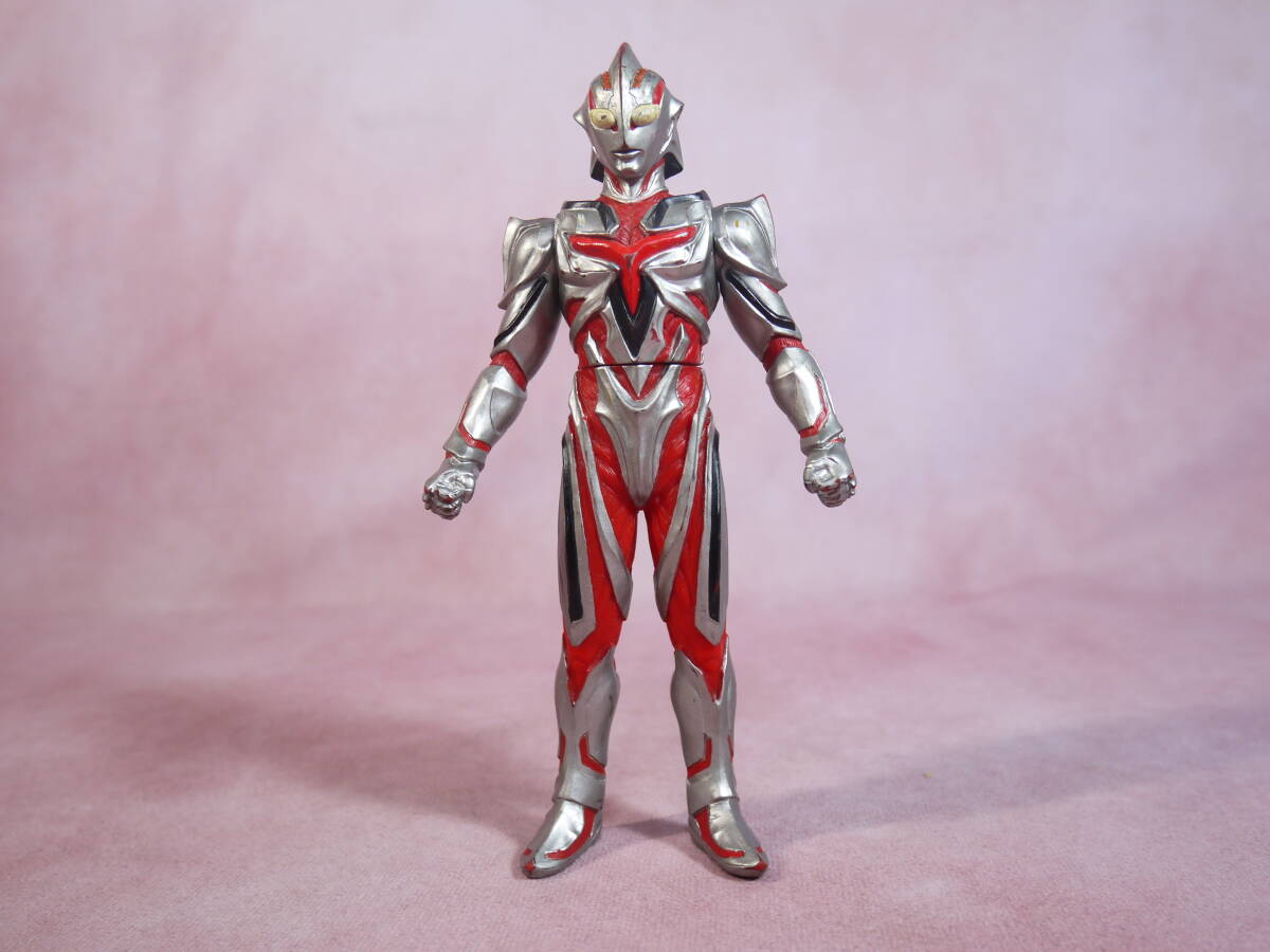 ウルトラマン ザ ネクスト ソフビフィギュア16センチ - メルカリ
