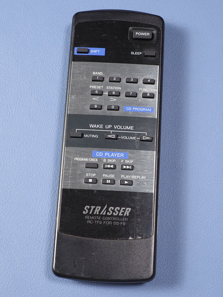 アイワ リモコン RC-TF9 (STRASSER DS-F9用) ジャンク【匿名送料無料】
