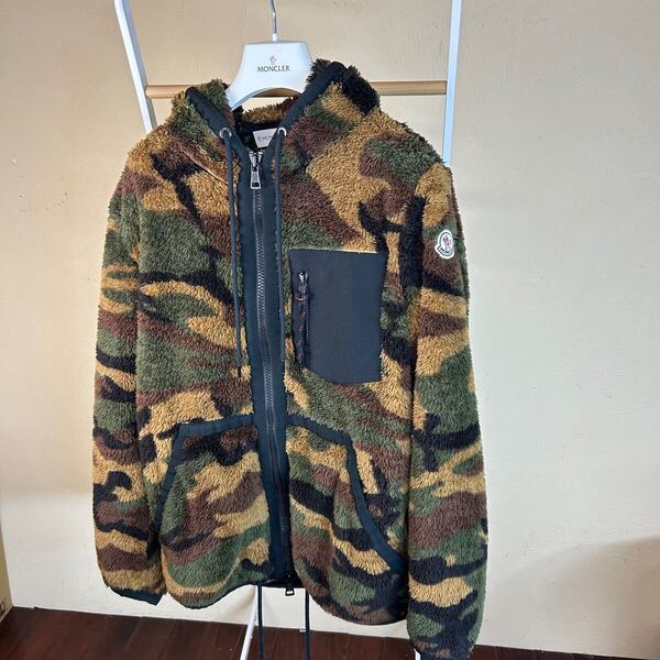 【レア【美品】MONCLER モンクレール ボア パーカー 迷彩柄 カモフラXS