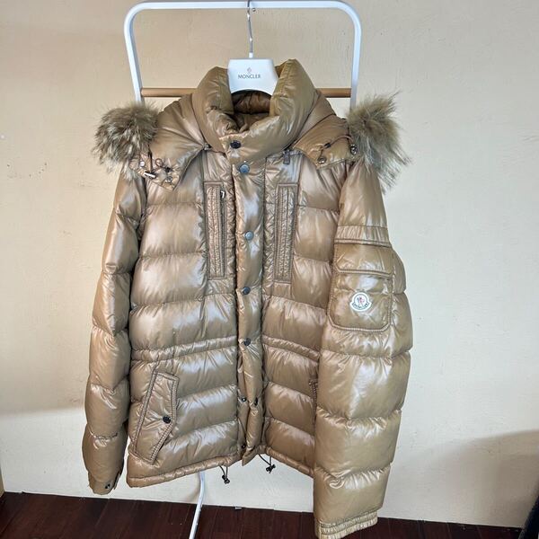 【最安値】MONCLER モンクレール ダウンジャケット ファー2 ロッドROD