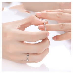 メビウス デザイン ペアリング ◆ リング 指輪 フリーサイズ 新品 未使用 ペアアクセサリー ペアルック 双子コーデ お揃い 【PN346-7】