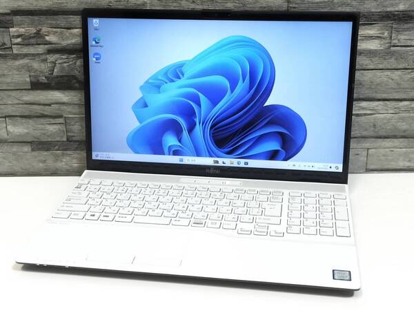 2020年製★富士通 AH49/D3★Windows11★第8世代 Core i5★SSD512GB(PCIe)★メモリ8GB★Wi-Fi★Bluetooth★フルHD液晶★カメラ★バッテリ良