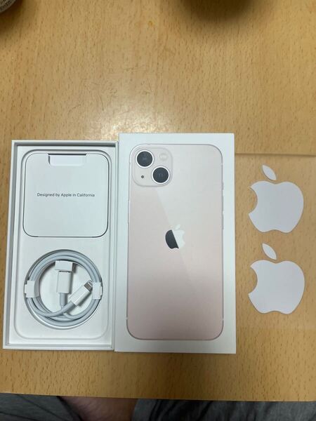 ★iPhone13の箱です。★ライトニングケーブル付き新品未使用★ステッカー★箱もほぼ新品です★