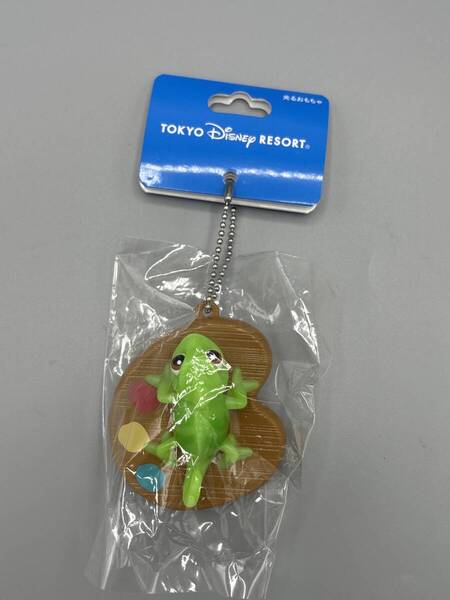 ☆TDS限定 ファンタジースプリングス ☆光るおもちゃ パスカル☆