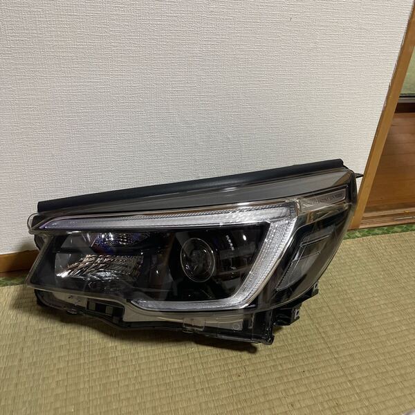 LED SK5 フォレスター★左ヘッドライト KOITO 100-6045J J3 送料込み 即購入